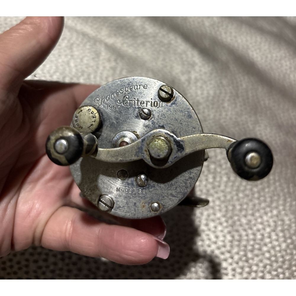 Vintage Shakespeare Criterion No. 1960 Model GE Casting Fishing Reel